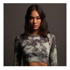 IYLYK Everson Seamless LS Crop